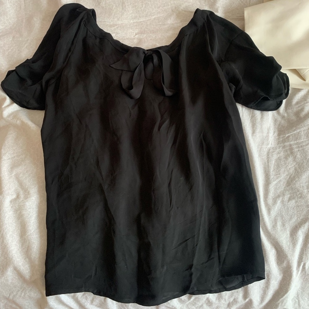 No name brand simple black blouse
